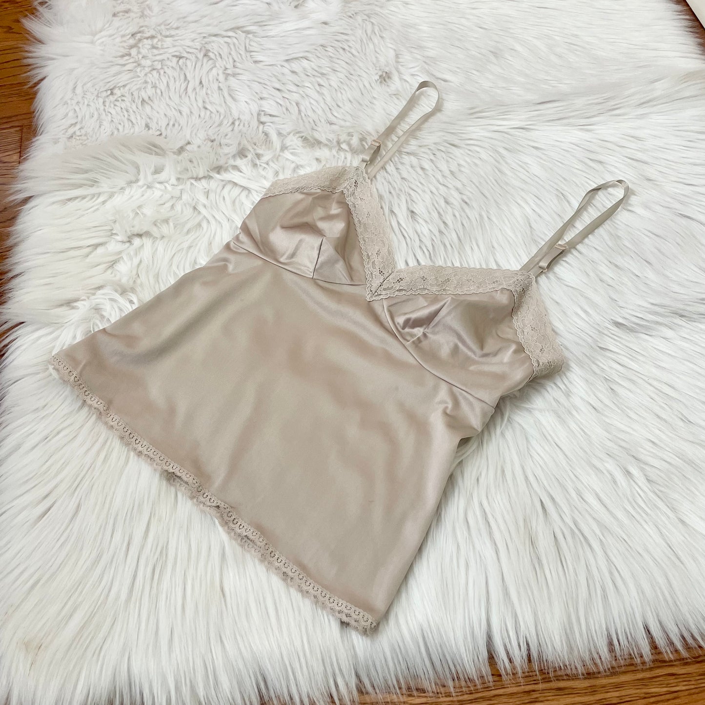 vanity fair cream satin babydoll cami with lace trim M