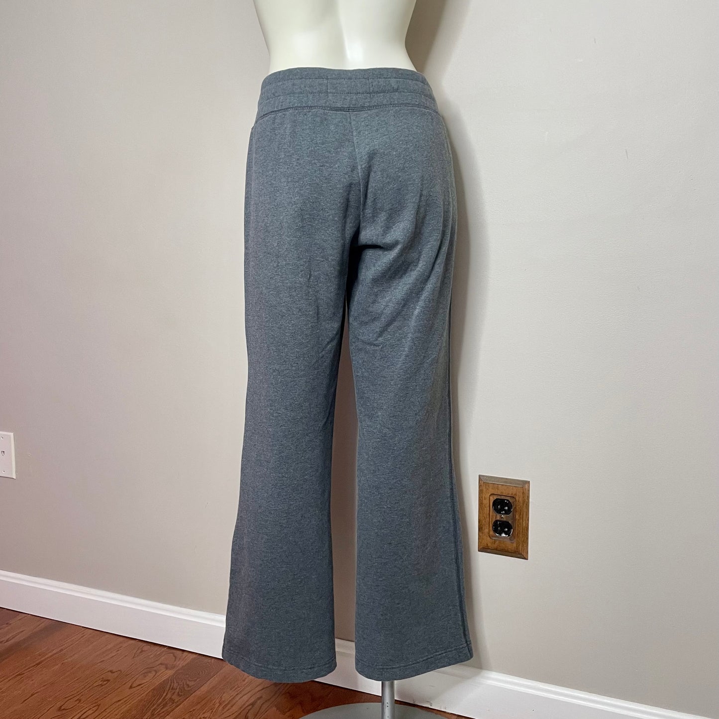 eddie bauer gray wide leg sweatpants S