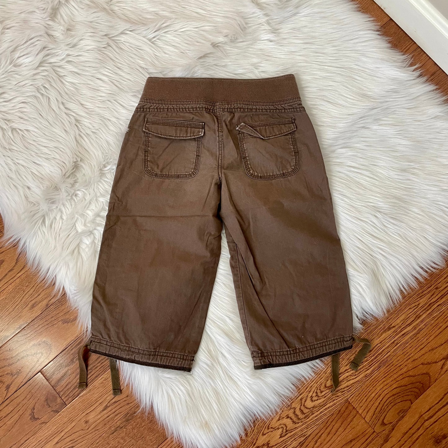 #newitem so brown cargo shorts 23”