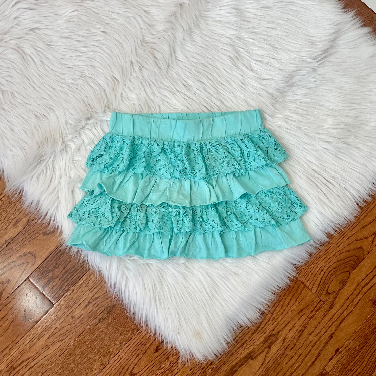 bershka mint green ruffle mini skirt M