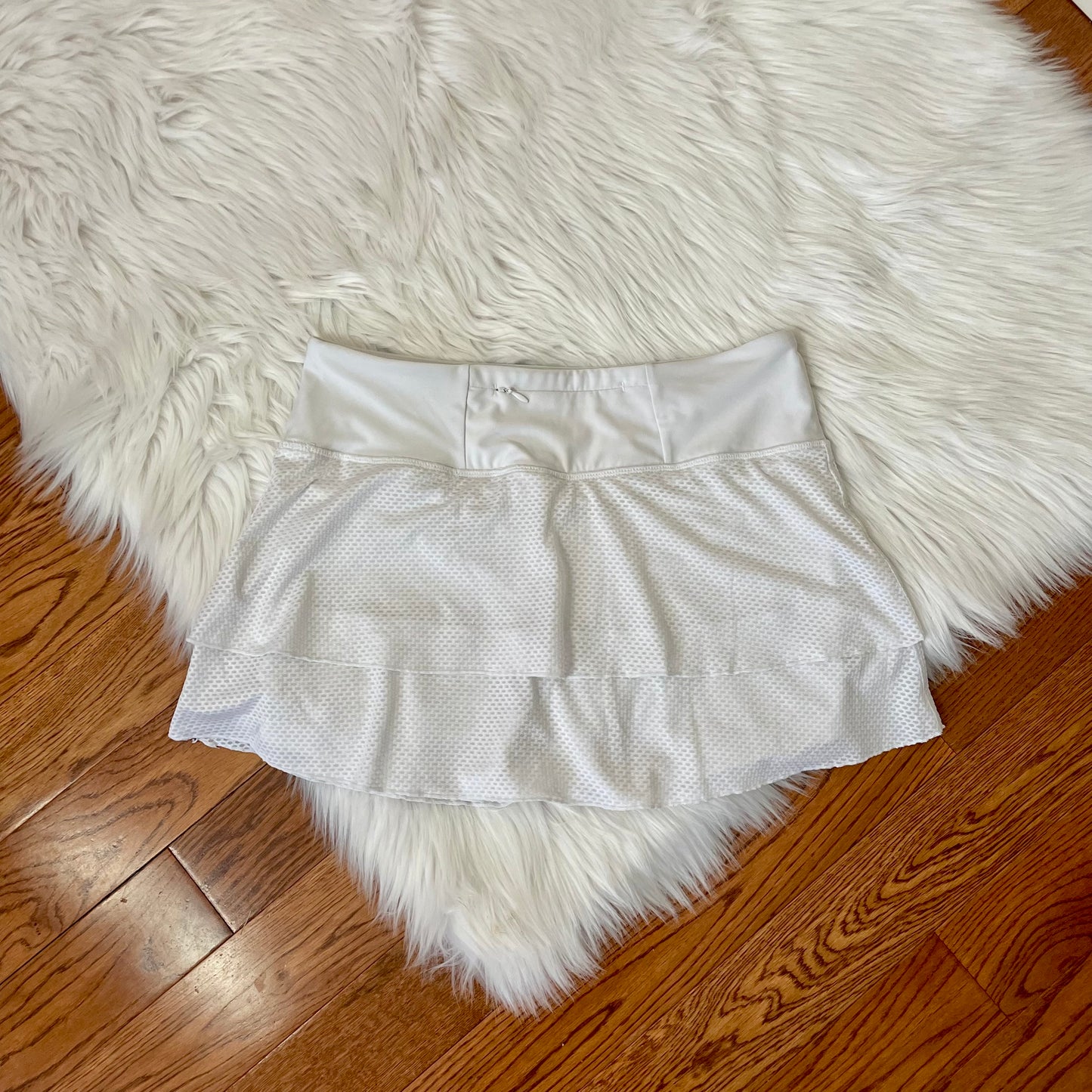 mondetta white ruffle tennis skirt M