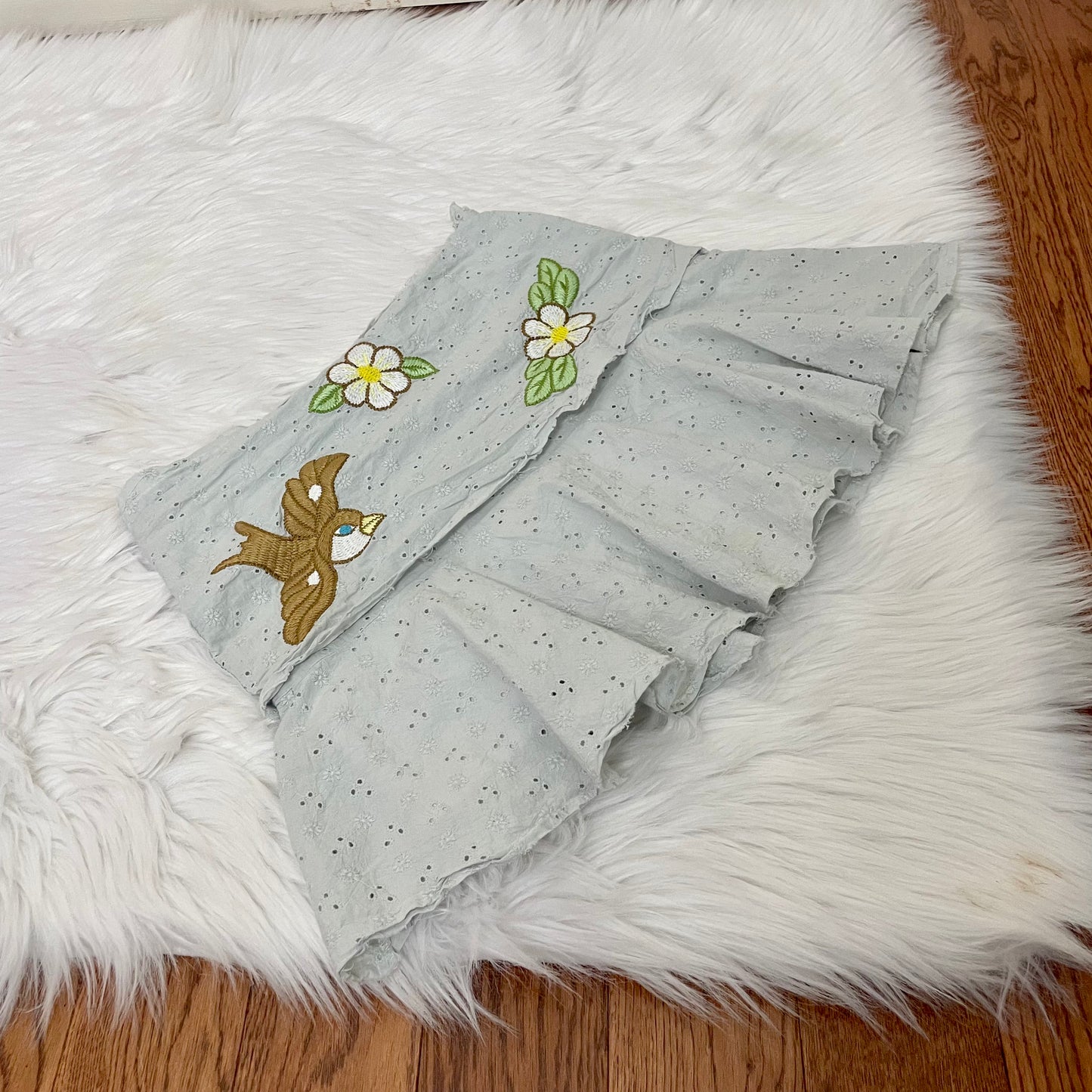 monkey wear embroidered eyelet mini skirt 0