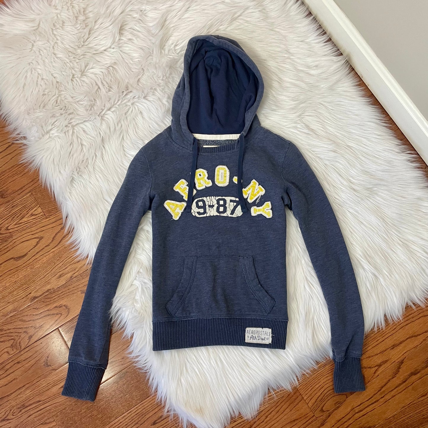 aeropostale navy sporty hoodie XS