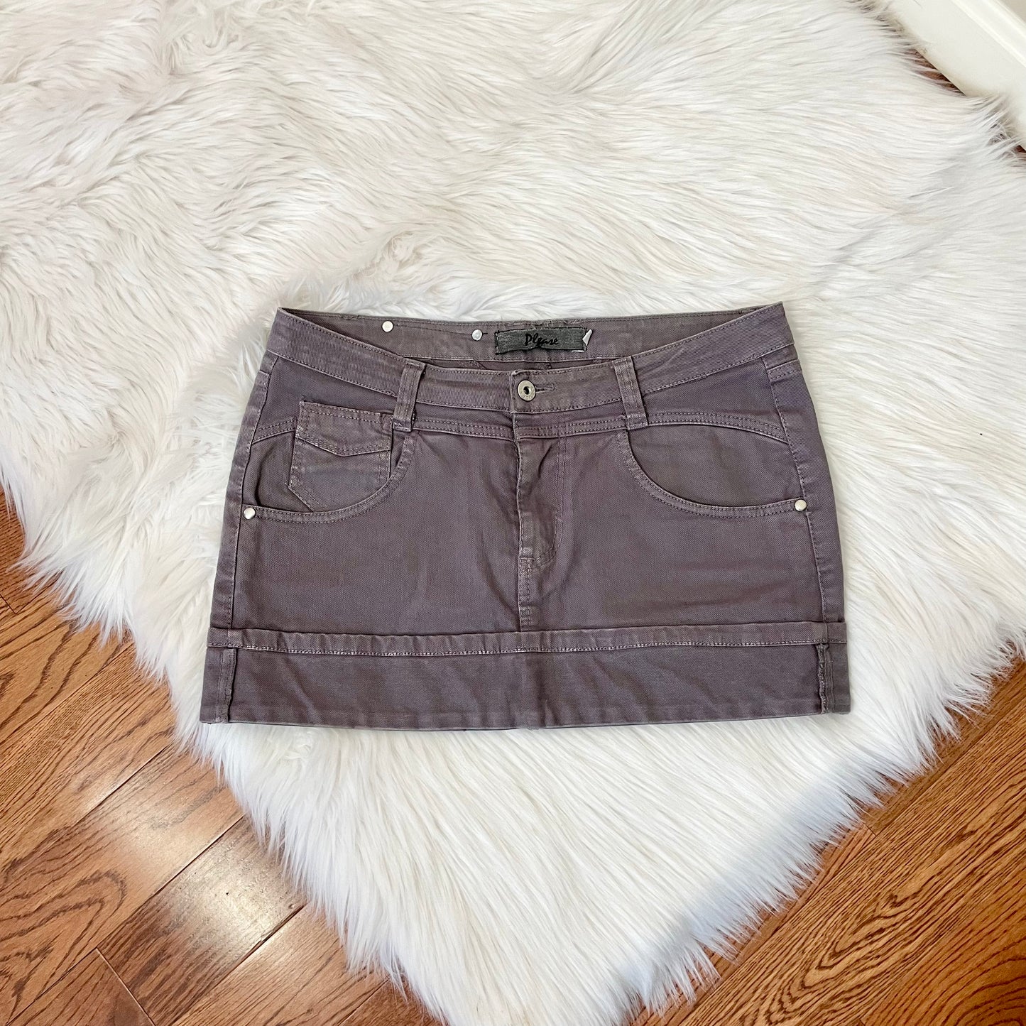 please brown mini skirt S