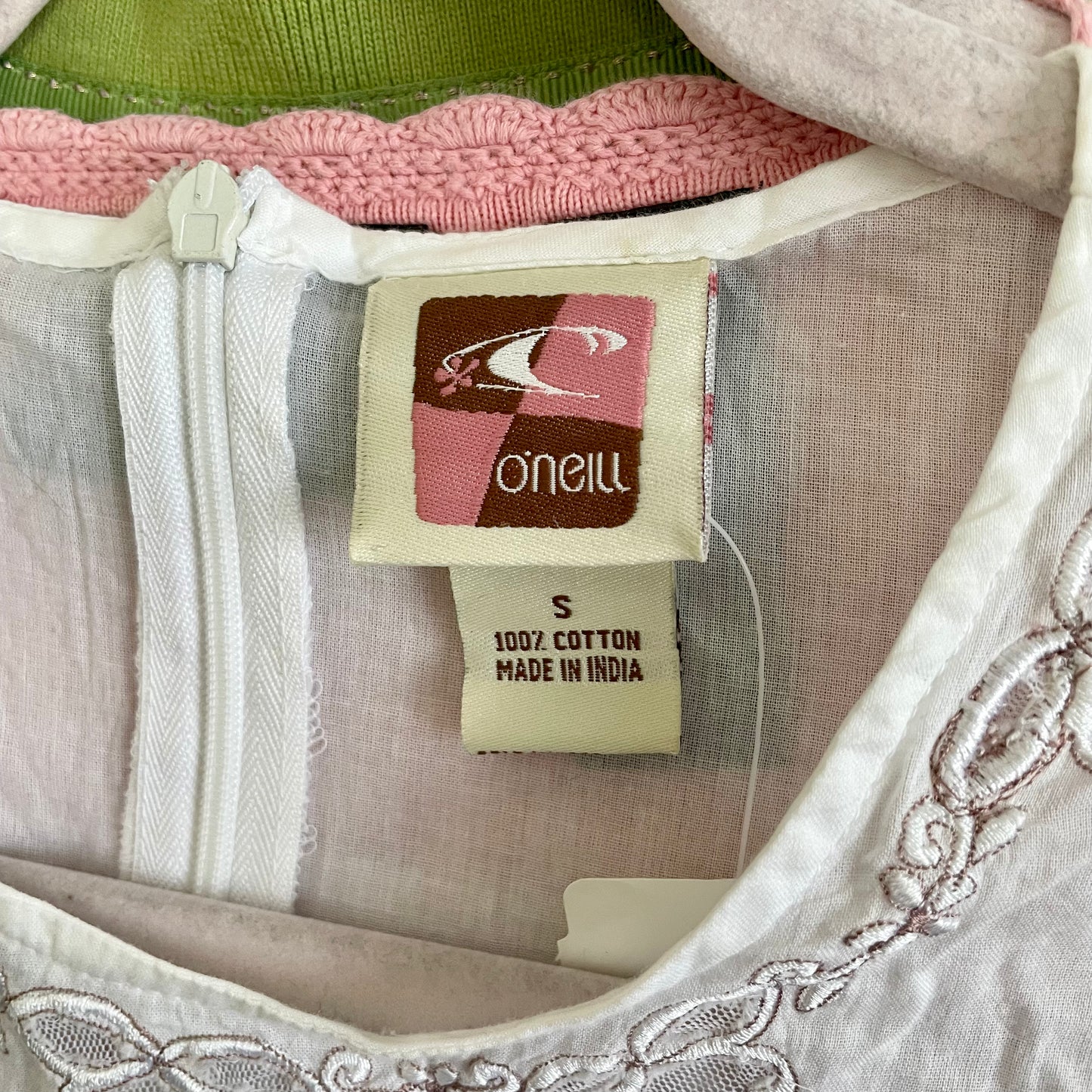 o’neill embroidered babydoll blouse S