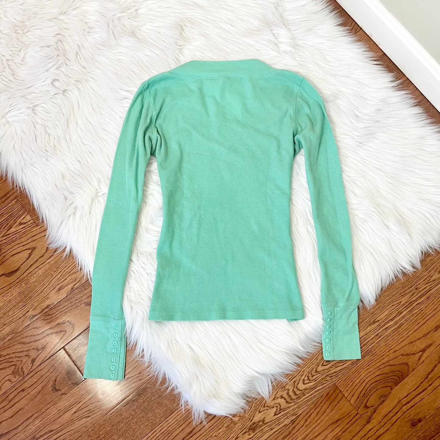 color story mint green button sleeve top L