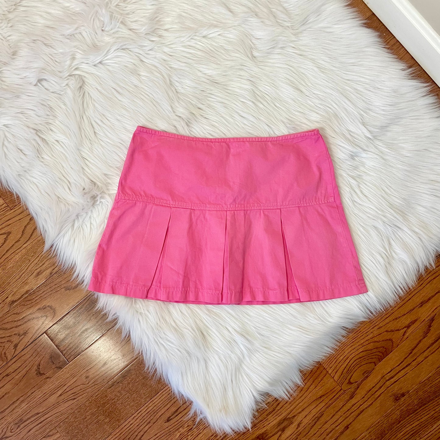 benetton hot pink pleated mini skirt M