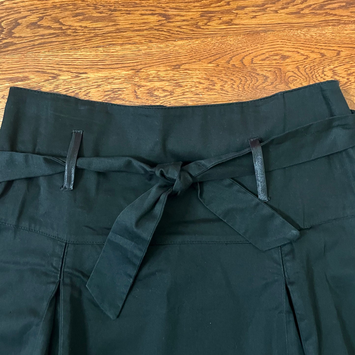 tribune black belted pleated mini skirt M