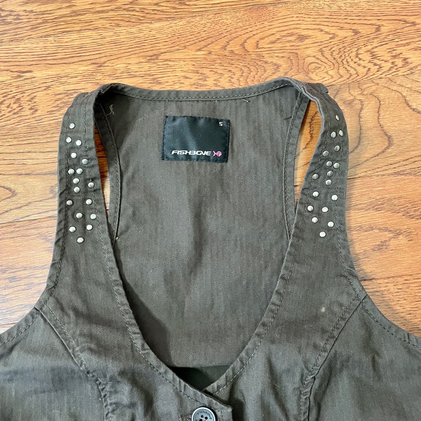 fishbone brown studded vest S