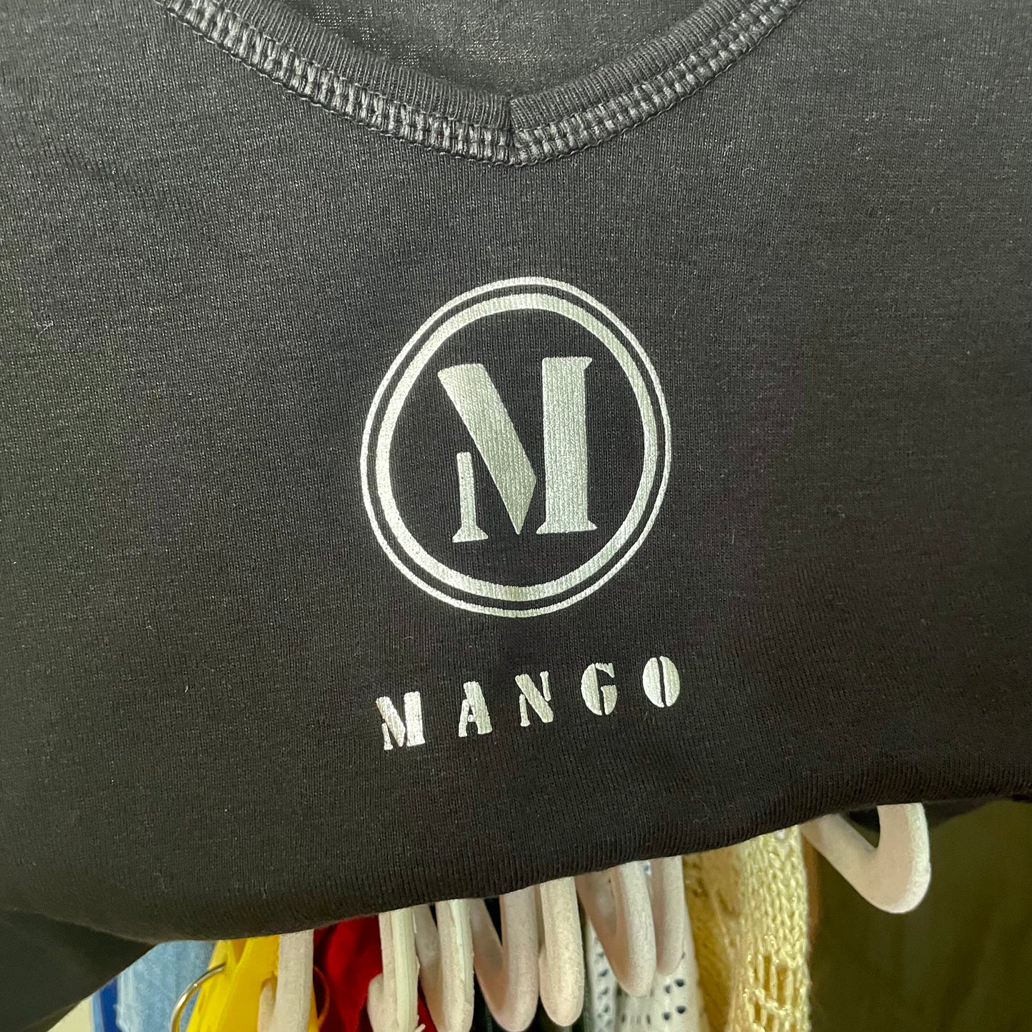 mango black logo baby tee XS