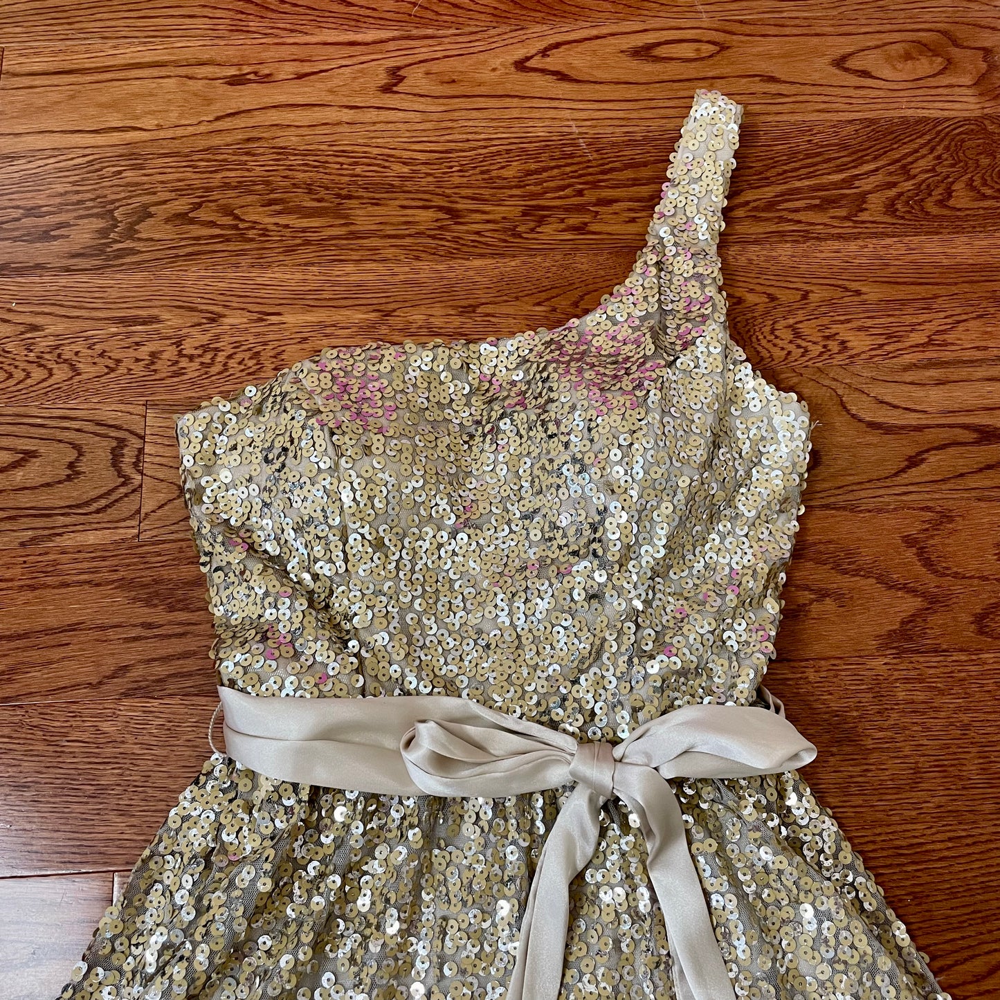 way in gold sequin one shoulder dress 3