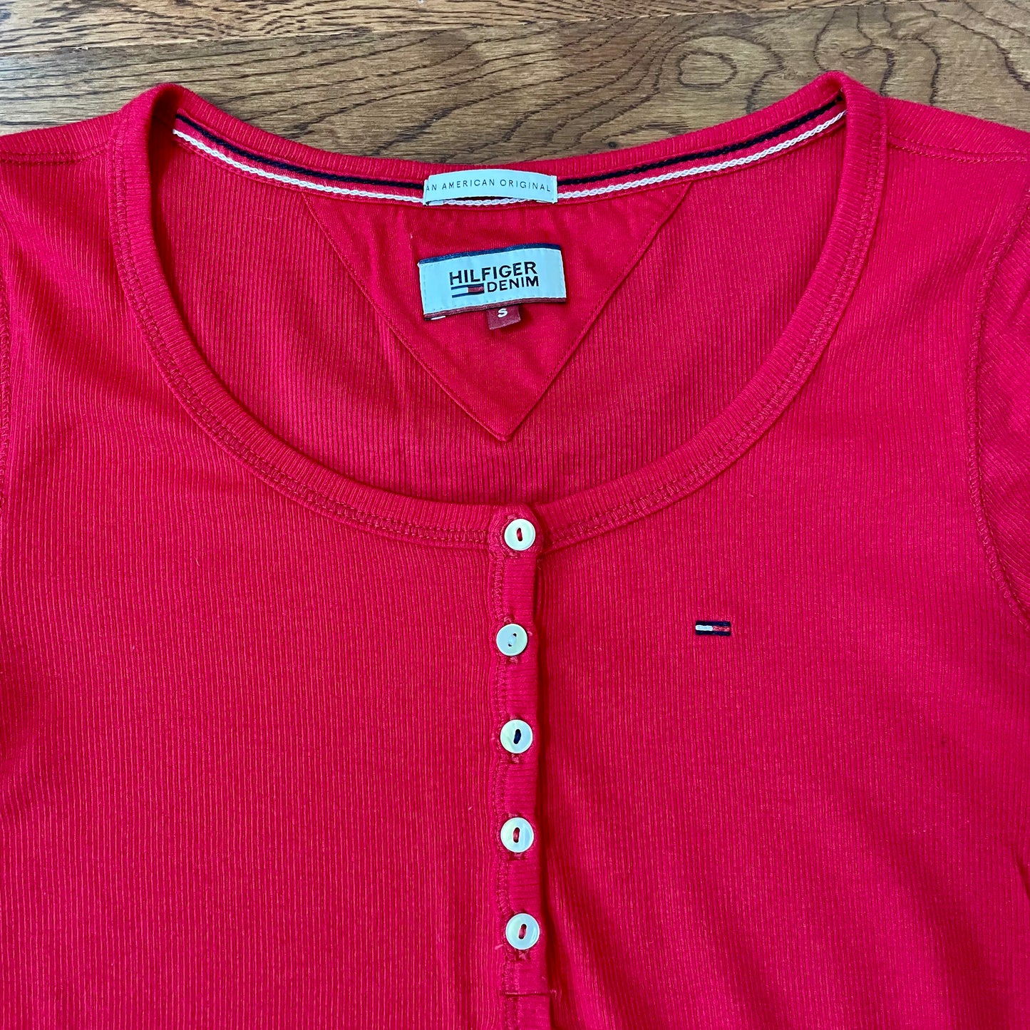 tommy hilfiger red henley top S