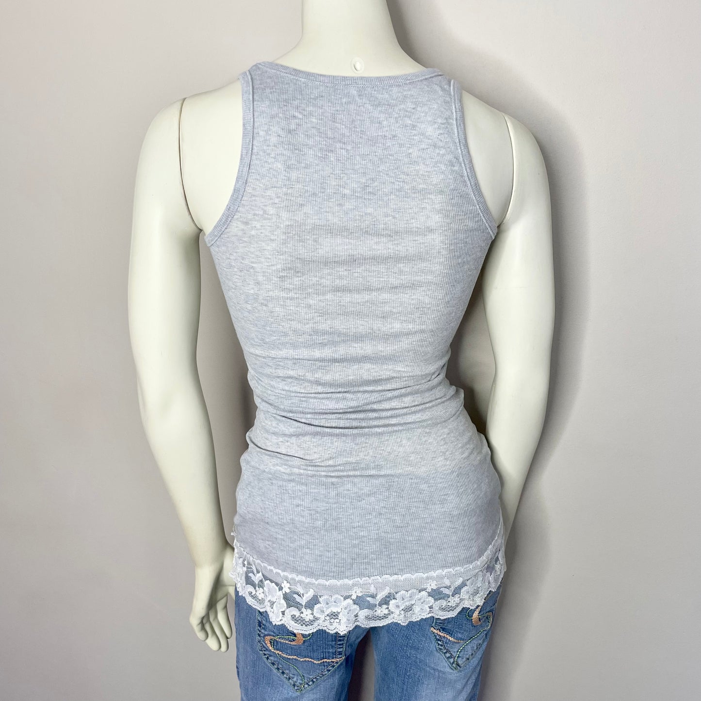 victoria’s secret lace trim tank top S