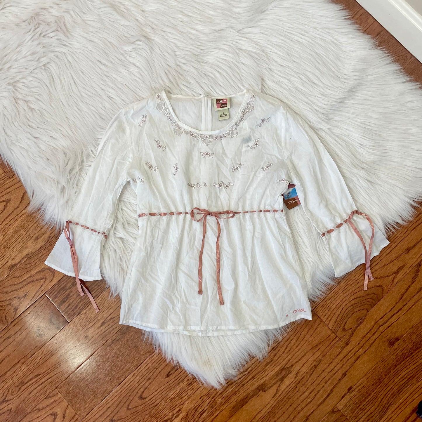 o’neill embroidered babydoll blouse S