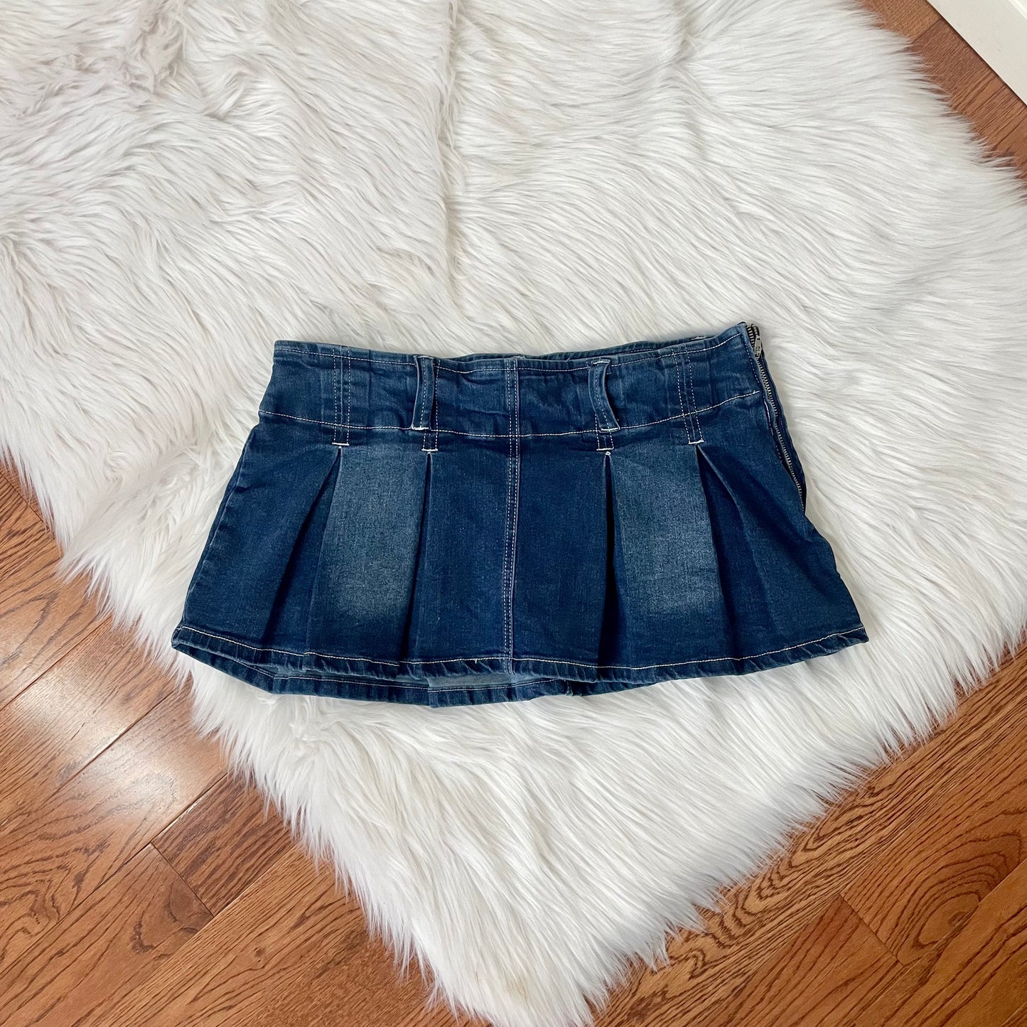 almost famous pleated micro mini jean skirt L