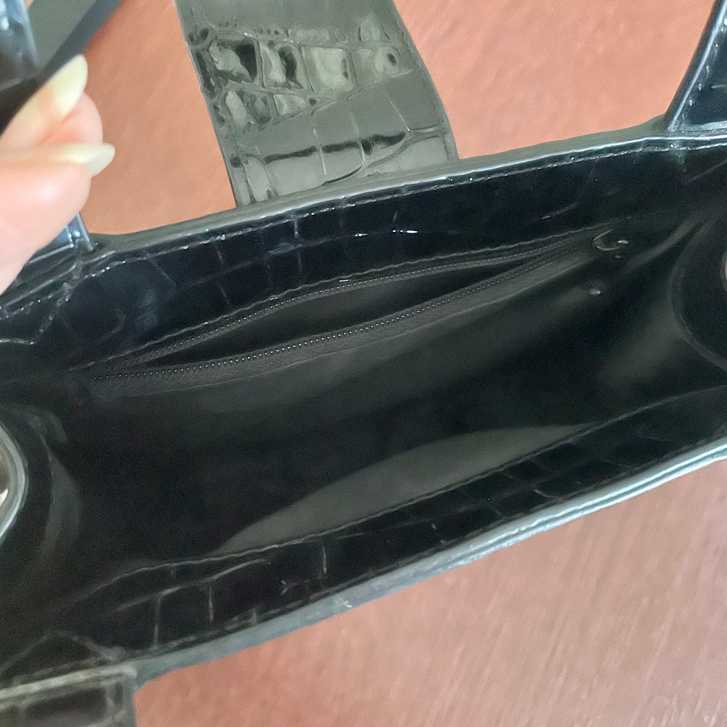 guess black faux crocodile bag