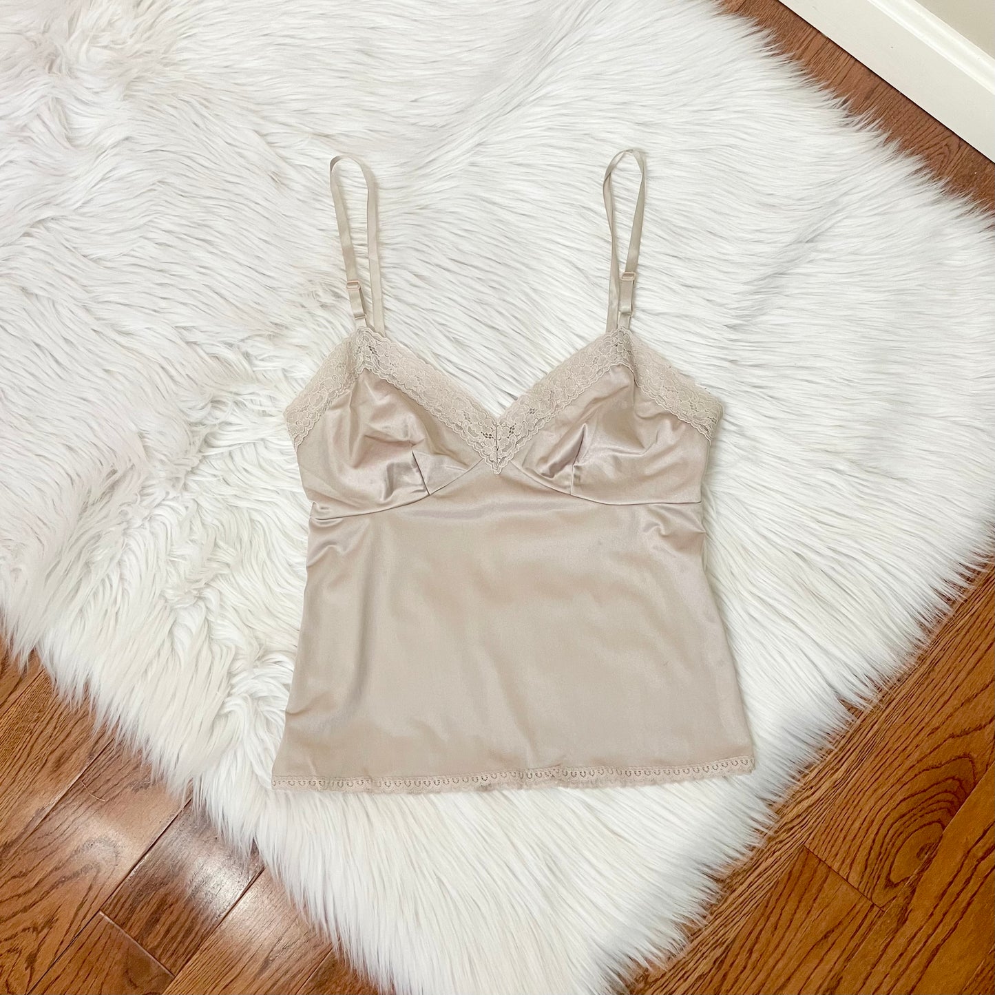 vanity fair cream satin babydoll cami with lace trim M