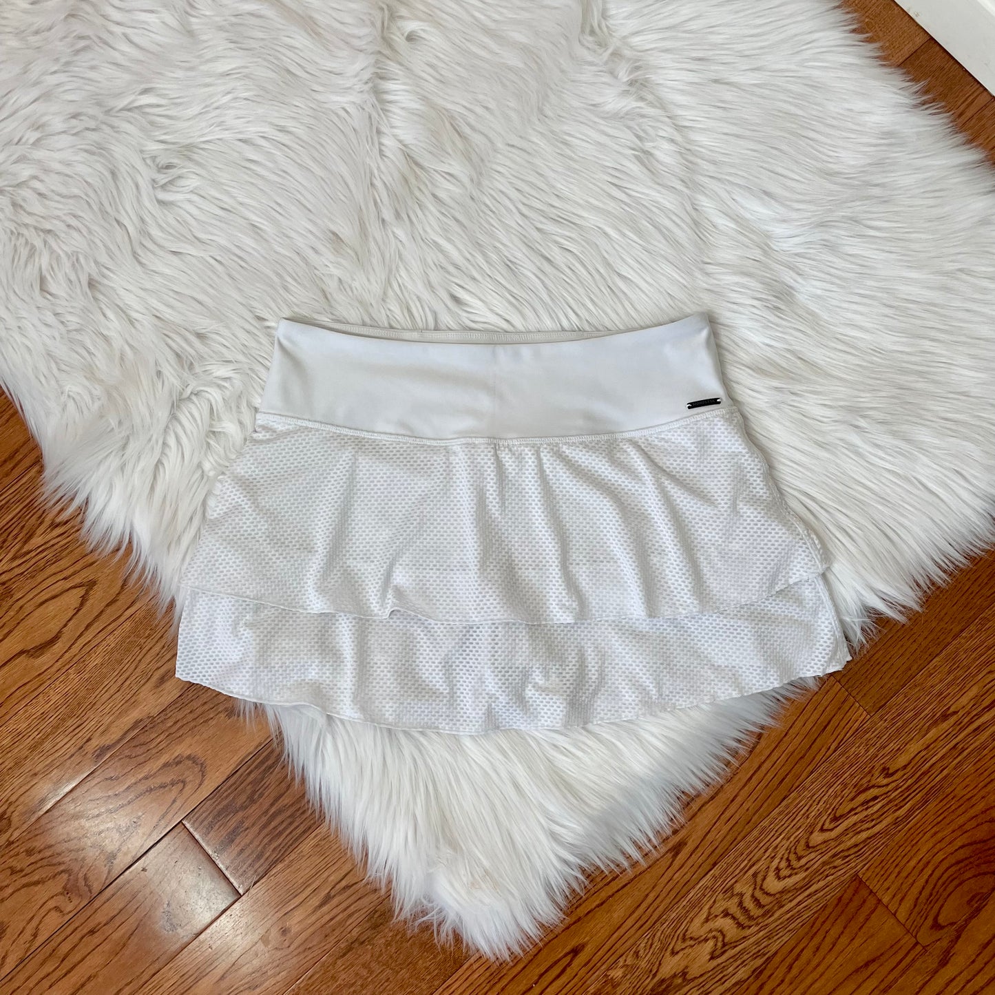 mondetta white ruffle tennis skirt M