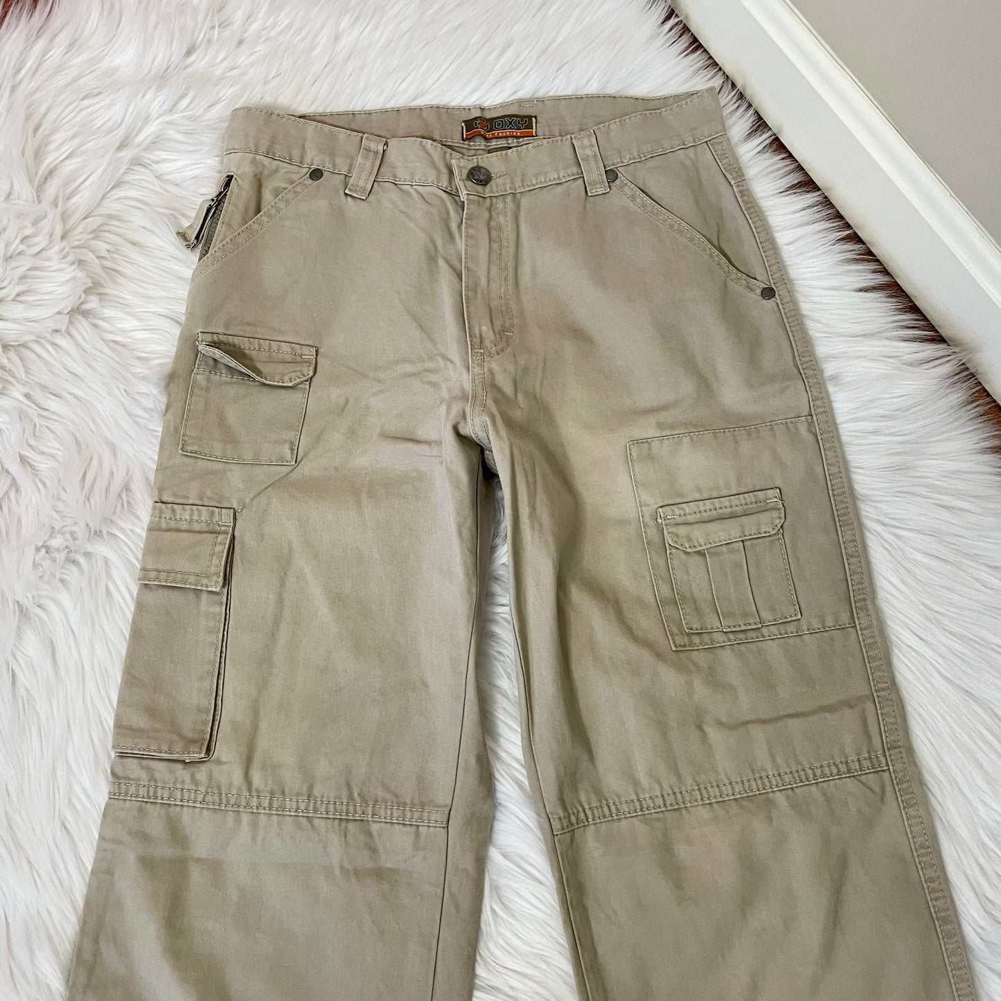 oxy tan cargo pants 27”