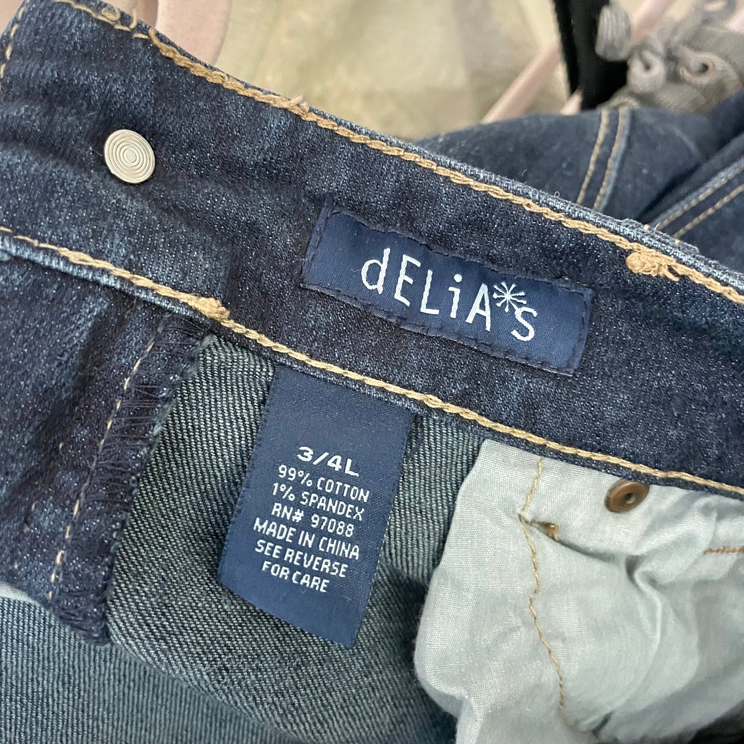 delia’s boot cut jeans 3/4