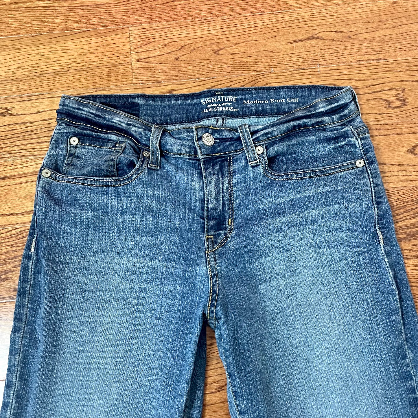 levis signature boot cut jeans 8