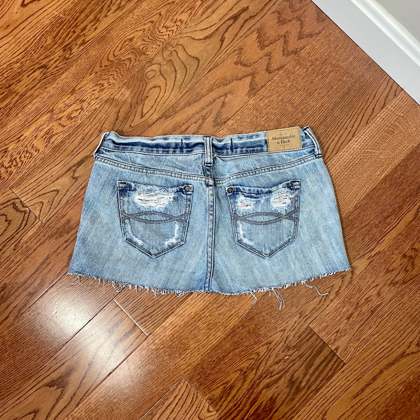 #NEWITEM abercrombie mini jean skirt 0