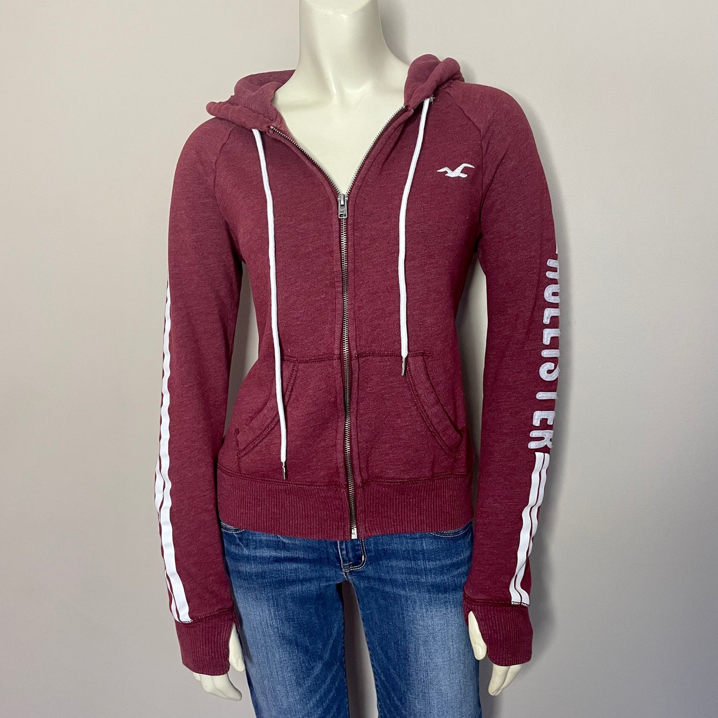 hollister burgundy zip hoodie XS