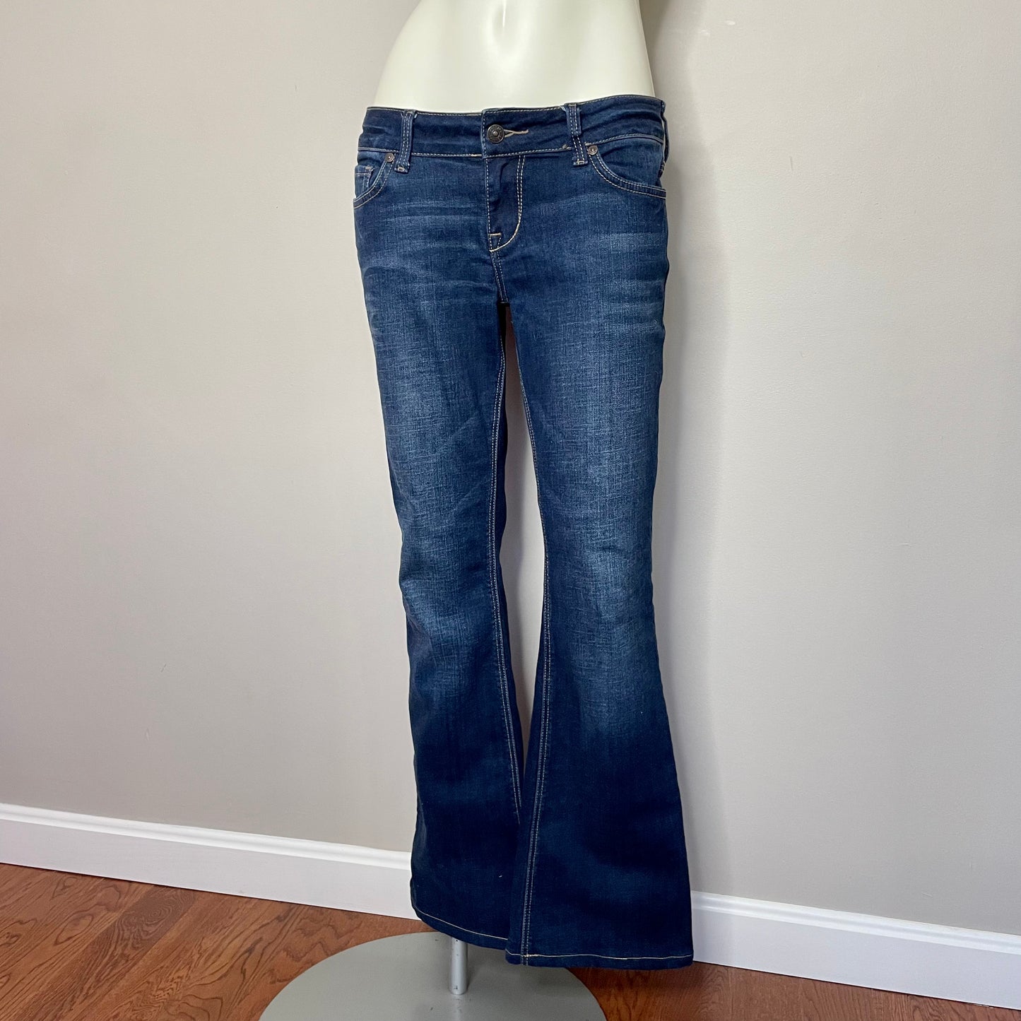 delia’s boot cut jeans 3/4