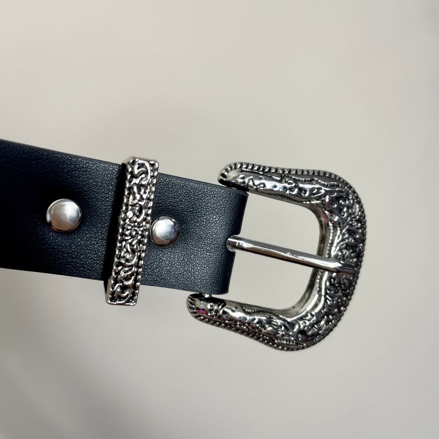 #NEWITEM y2k black faux leather western belt