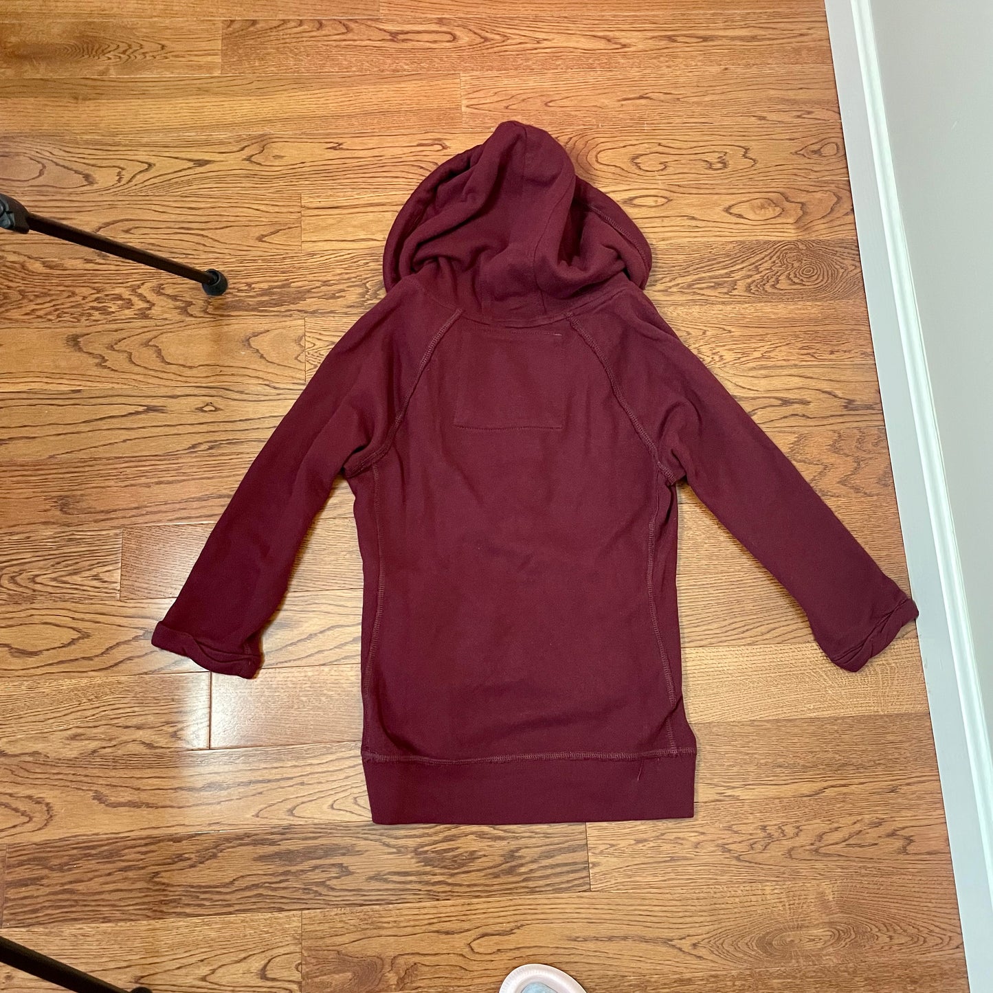 #NEWITEM abercrombie burgundy hoodie XS