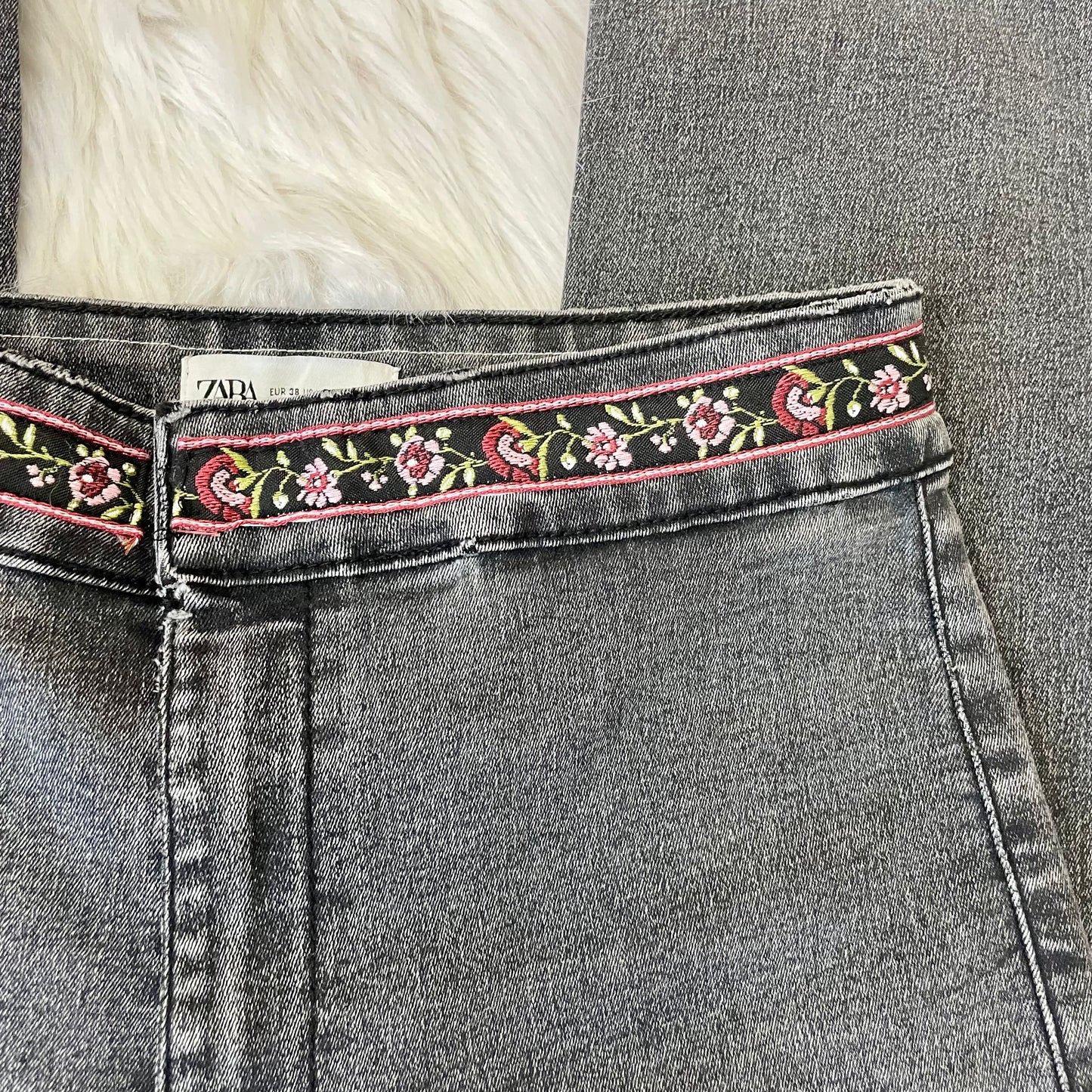 zara gray embroidered flare jeans 6